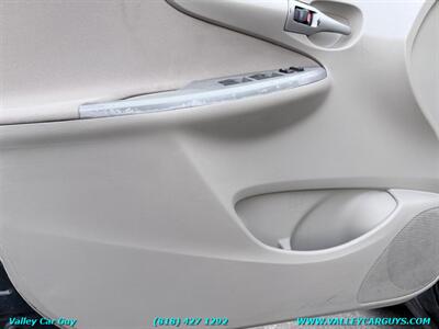 2013 Toyota Corolla LE   - Photo 15 - Reseda, CA 91335