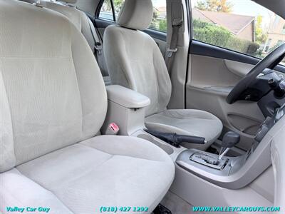 2013 Toyota Corolla LE   - Photo 12 - Reseda, CA 91335