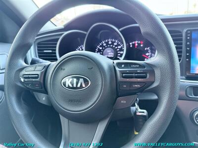2015 Kia Optima LX   - Photo 14 - Reseda, CA 91335