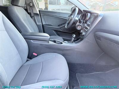 2015 Kia Optima LX   - Photo 10 - Reseda, CA 91335