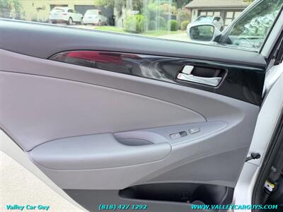 2013 Hyundai SONATA Limited - Photo 17 - Reseda, CA 91335