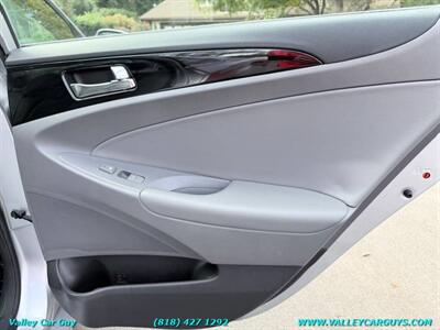 2013 Hyundai SONATA Limited - Photo 27 - Reseda, CA 91335