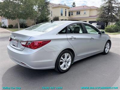 2013 Hyundai SONATA Limited - Photo 4 - Reseda, CA 91335