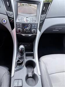 2013 Hyundai SONATA Limited - Photo 20 - Reseda, CA 91335
