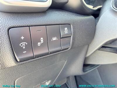 2018 Kia Sportage LX - Photo 14 - Reseda, CA 91335