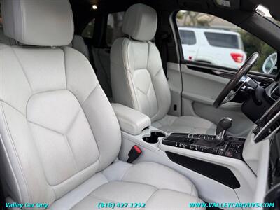 2017 Porsche Macan S   - Photo 13 - Reseda, CA 91335