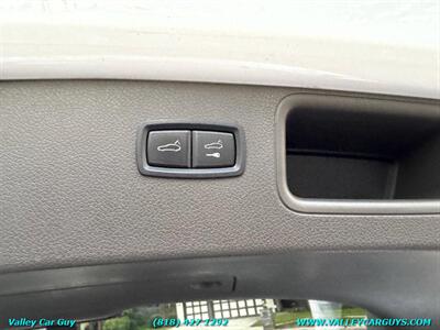 2017 Porsche Macan S   - Photo 37 - Reseda, CA 91335