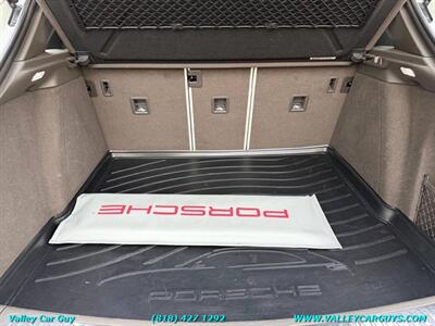 2017 Porsche Macan S   - Photo 39 - Reseda, CA 91335