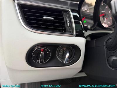 2017 Porsche Macan S   - Photo 21 - Reseda, CA 91335