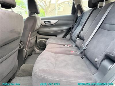 2016 Nissan Rogue S   - Photo 21 - Reseda, CA 91335