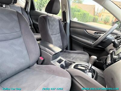 2016 Nissan Rogue S   - Photo 12 - Reseda, CA 91335