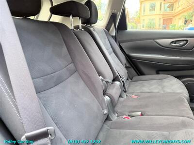 2016 Nissan Rogue S   - Photo 23 - Reseda, CA 91335