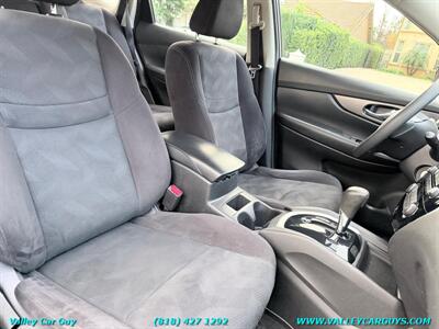 2016 Nissan Rogue S   - Photo 10 - Reseda, CA 91335