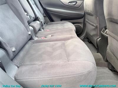 2016 Nissan Rogue S   - Photo 22 - Reseda, CA 91335