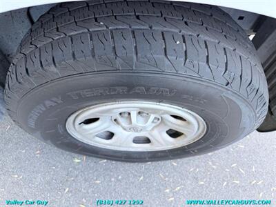 2012 Nissan Frontier S   - Photo 21 - Reseda, CA 91335