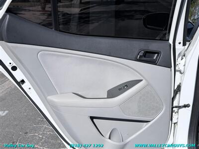 2015 Kia Optima LX - Photo 24 - Reseda, CA 91335