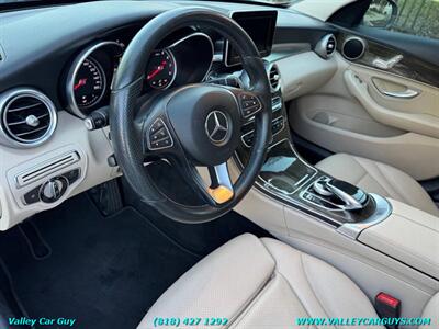2015 Mercedes-Benz C 300 4MATIC - Photo 13 - Reseda, CA 91335