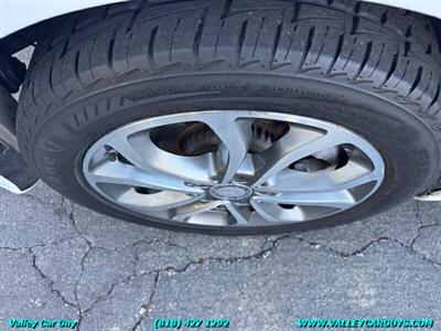 2015 Mercedes-Benz C 300 4MATIC - Photo 25 - Reseda, CA 91335