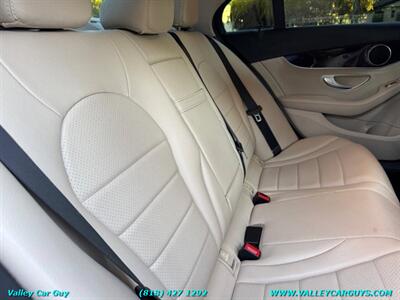 2015 Mercedes-Benz C 300 4MATIC - Photo 19 - Reseda, CA 91335