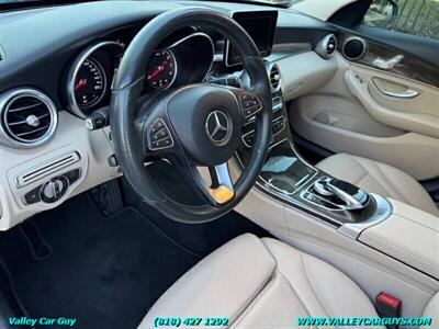 2015 Mercedes-Benz C 300 4MATIC - Photo 13 - Reseda, CA 91335
