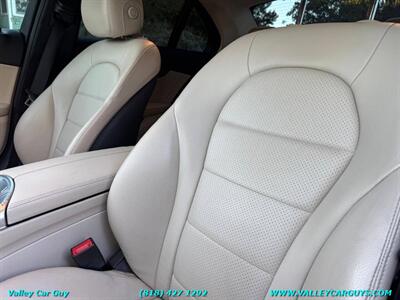 2015 Mercedes-Benz C 300 4MATIC - Photo 14 - Reseda, CA 91335