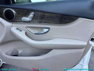 2015 Mercedes-Benz C 300 4MATIC - Photo 21 - Reseda, CA 91335