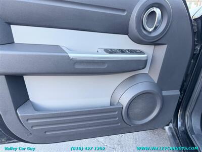 2010 Dodge Nitro SXT   - Photo 23 - Reseda, CA 91335