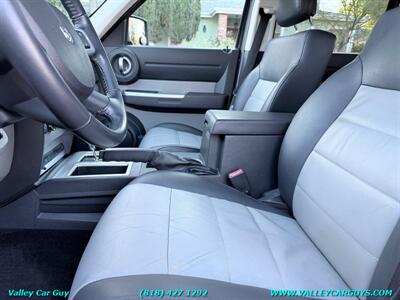 2010 Dodge Nitro SXT   - Photo 15 - Reseda, CA 91335