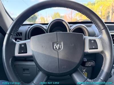 2010 Dodge Nitro SXT   - Photo 17 - Reseda, CA 91335