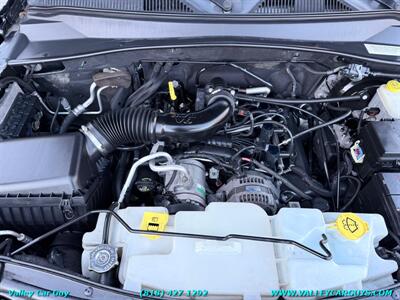 2010 Dodge Nitro SXT   - Photo 26 - Reseda, CA 91335