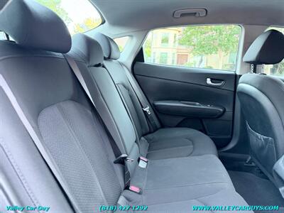 2016 Kia Optima LX - Photo 17 - Reseda, CA 91335