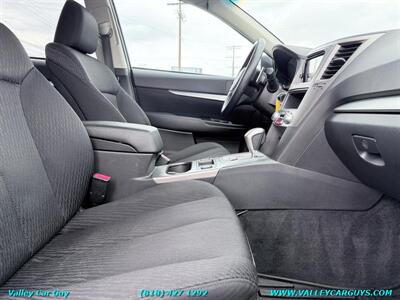 2011 Subaru Outback 2.5i Premium   - Photo 10 - Reseda, CA 91335