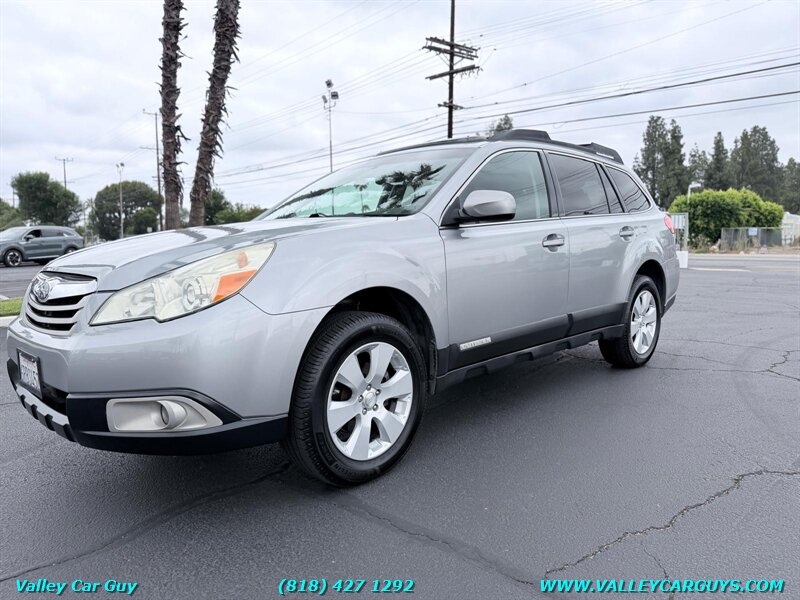 2011 Subaru Outback 2.5i Premium   - Photo 1 - Reseda, CA 91335