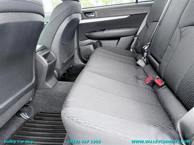 2011 Subaru Outback 2.5i Premium   - Photo 17 - Reseda, CA 91335