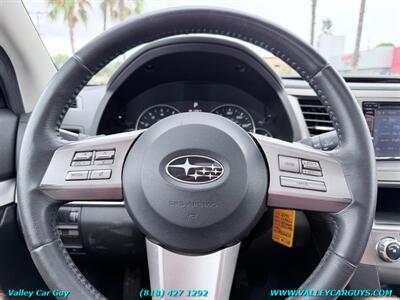 2011 Subaru Outback 2.5i Premium   - Photo 14 - Reseda, CA 91335