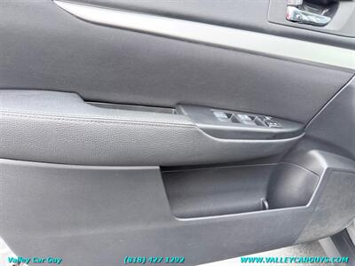 2011 Subaru Outback 2.5i Premium   - Photo 22 - Reseda, CA 91335