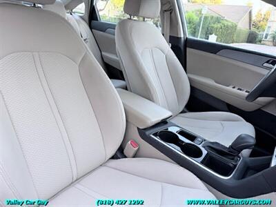 2018 Hyundai SONATA SE   - Photo 9 - Reseda, CA 91335