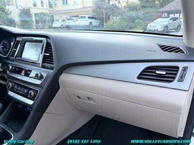2018 Hyundai SONATA SE   - Photo 10 - Reseda, CA 91335