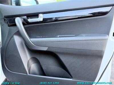 2015 Kia Sorento LX - Photo 12 - Reseda, CA 91335