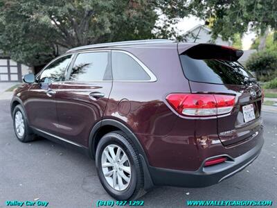 2017 Kia Sorento LX   - Photo 8 - Reseda, CA 91335