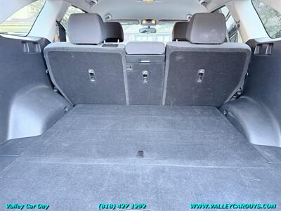 2017 Kia Sorento LX   - Photo 27 - Reseda, CA 91335