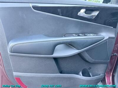 2017 Kia Sorento LX   - Photo 23 - Reseda, CA 91335
