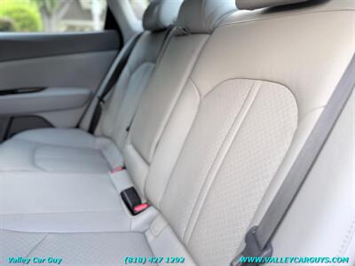 2016 Kia Optima EX   - Photo 20 - Reseda, CA 91335