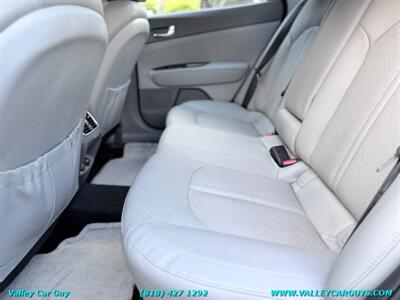 2016 Kia Optima EX   - Photo 23 - Reseda, CA 91335