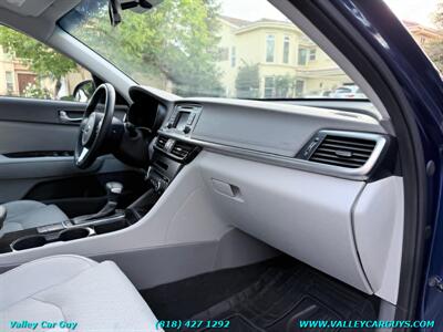 2016 Kia Optima EX   - Photo 11 - Reseda, CA 91335