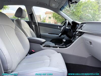 2016 Kia Optima EX   - Photo 10 - Reseda, CA 91335