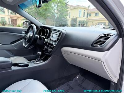 2015 Kia Optima EX   - Photo 9 - Reseda, CA 91335