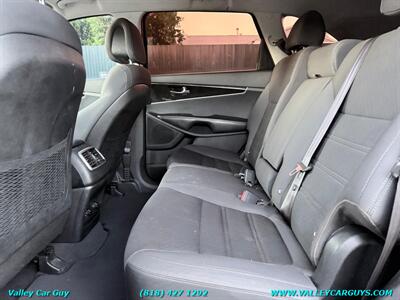 2016 Kia Sorento LX   - Photo 21 - Reseda, CA 91335