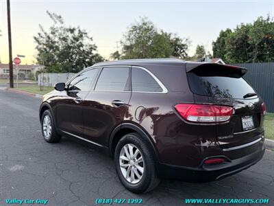 2016 Kia Sorento LX   - Photo 6 - Reseda, CA 91335