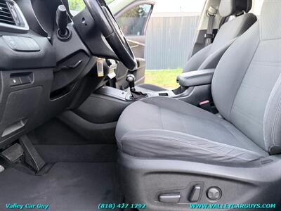 2016 Kia Sorento LX   - Photo 12 - Reseda, CA 91335
